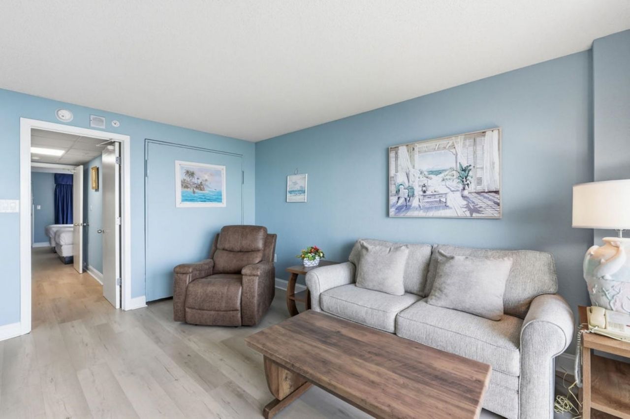 2301 N Ocean Blvd.  Photo 21