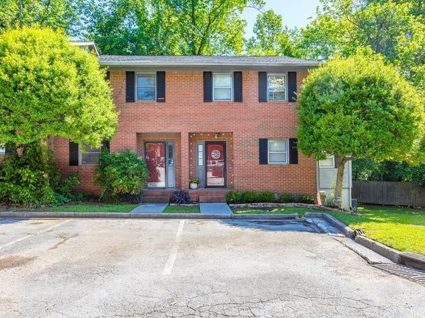1900 Meadowbrook Circle NW, Dalton, GA 30720