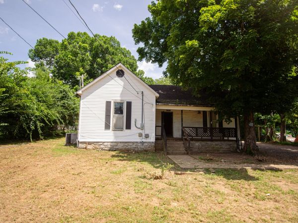 605 Moody St , Shelbyville, TN 37160