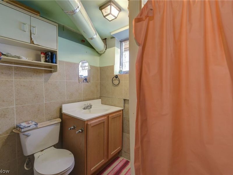 3097 Bradwell Avenue, Cleveland, OH 44109 Photo 32