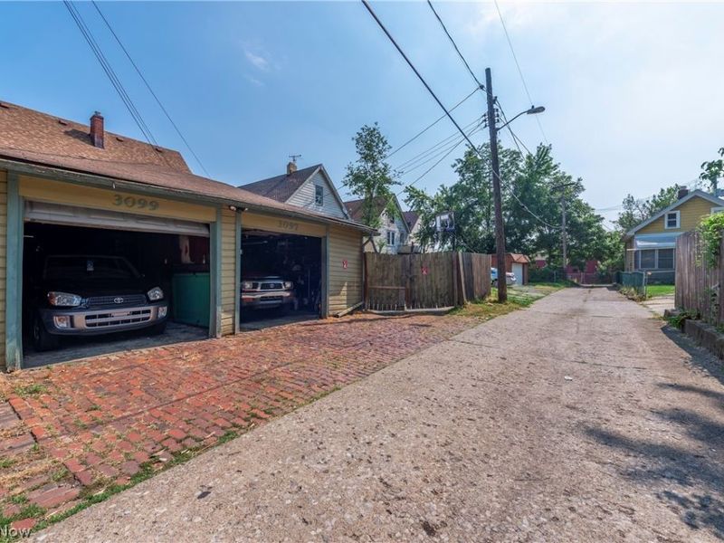 3097 Bradwell Avenue, Cleveland, OH 44109 Photo 9