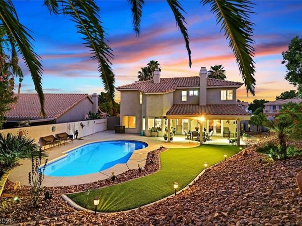 9408 Hollycrest Drive , Las Vegas, NV 89117