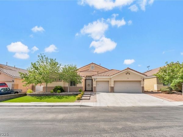 109 Whitetail Archery Avenue , North Las Vegas, NV 89084