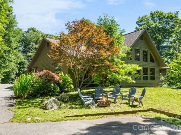 126 Rock Ledge Lane , Sugar Mountain, NC 28604