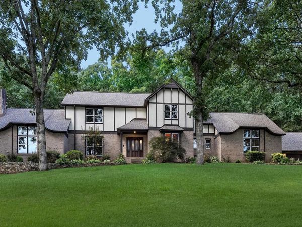 301 Valley Club Circle, Little Rock, AR 72212