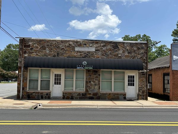 121 N Center Street , Lonoke, AR 72086