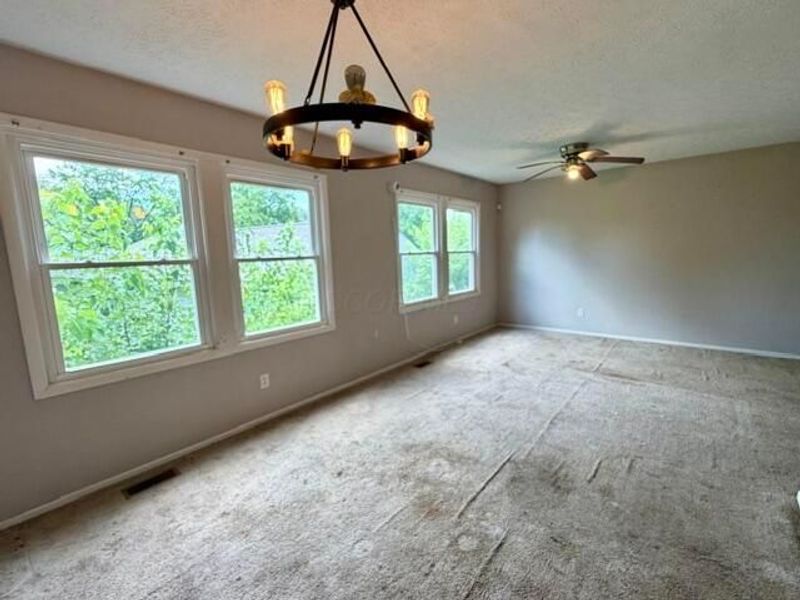 2555 Millview Drive , Columbus, OH 43207 Photo 4
