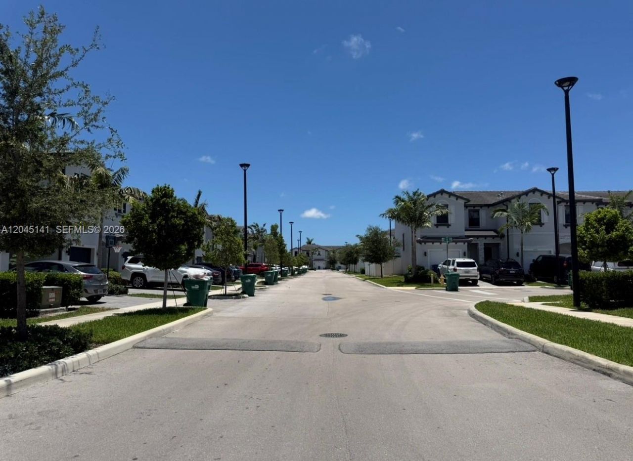 20476 NW 4th Ct , Unit 20476, Miami Gardens, FL 33169 Photo