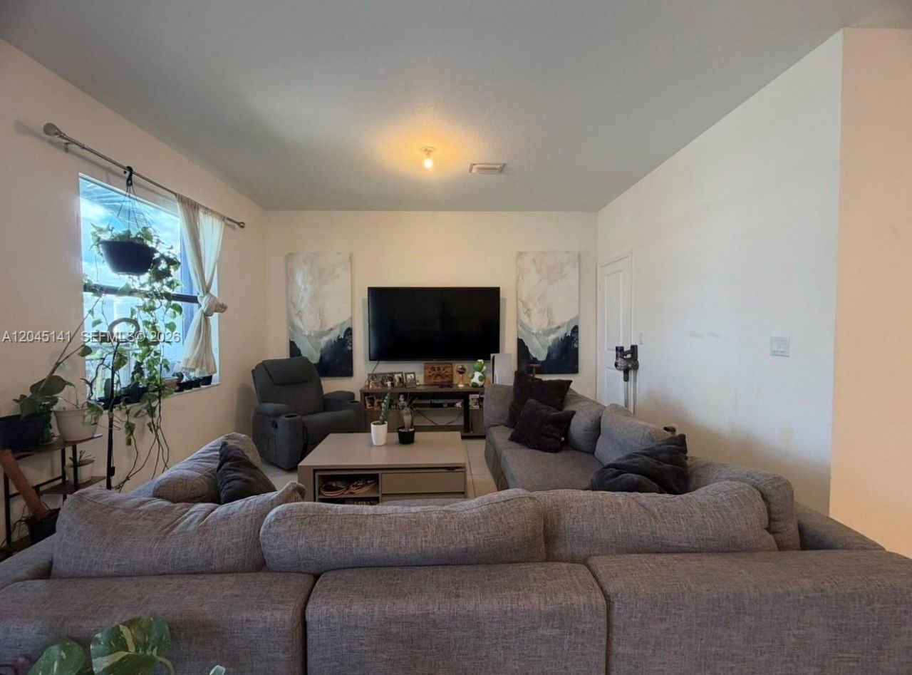 20476 NW 4th Ct , Unit 20476, Miami Gardens, FL 33169 Photo