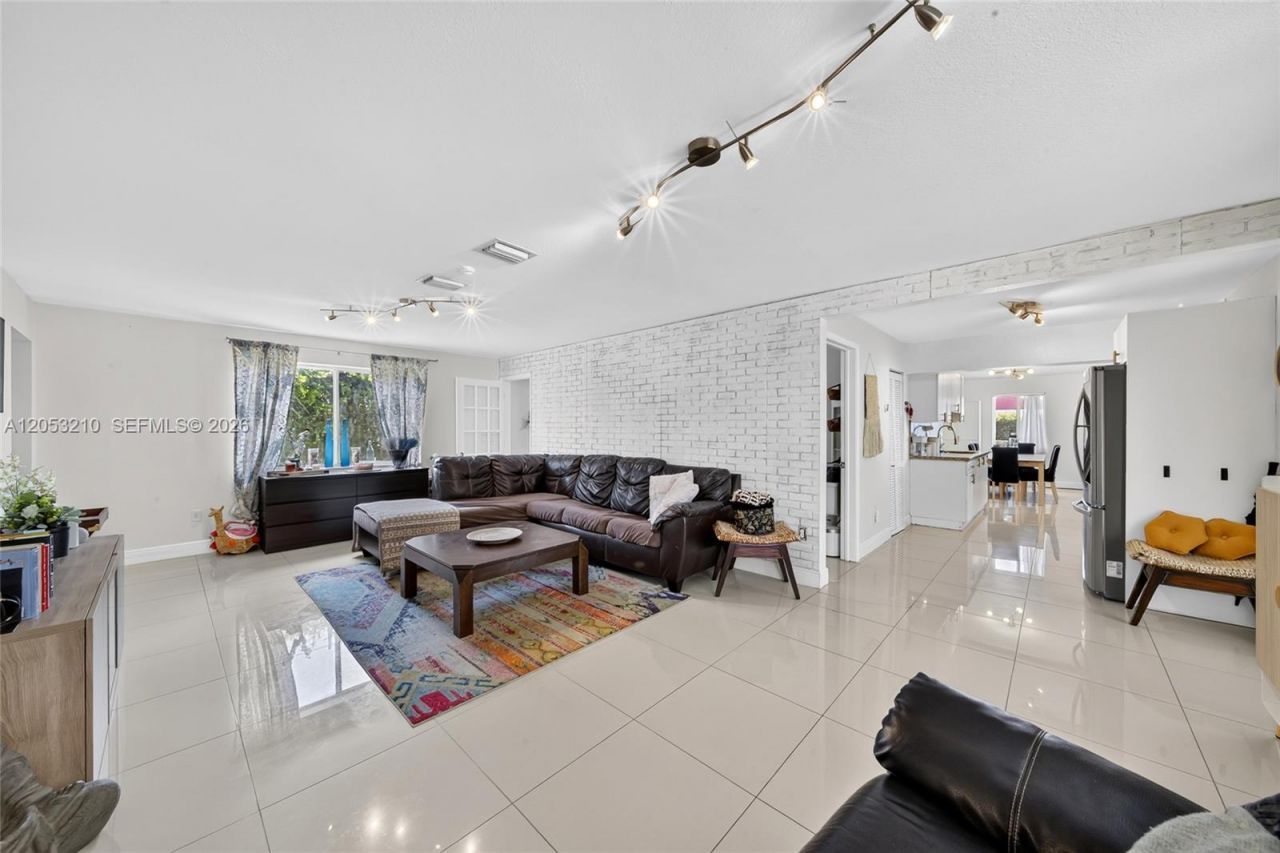 10141 SW 46th St, Miami, FL 33165 Photo