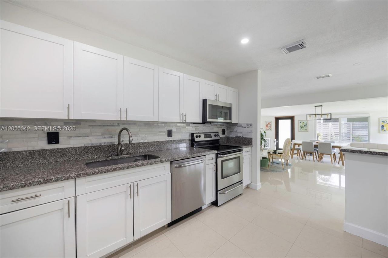 18681 Belview Dr, Cutler Bay, FL 33157 Photo