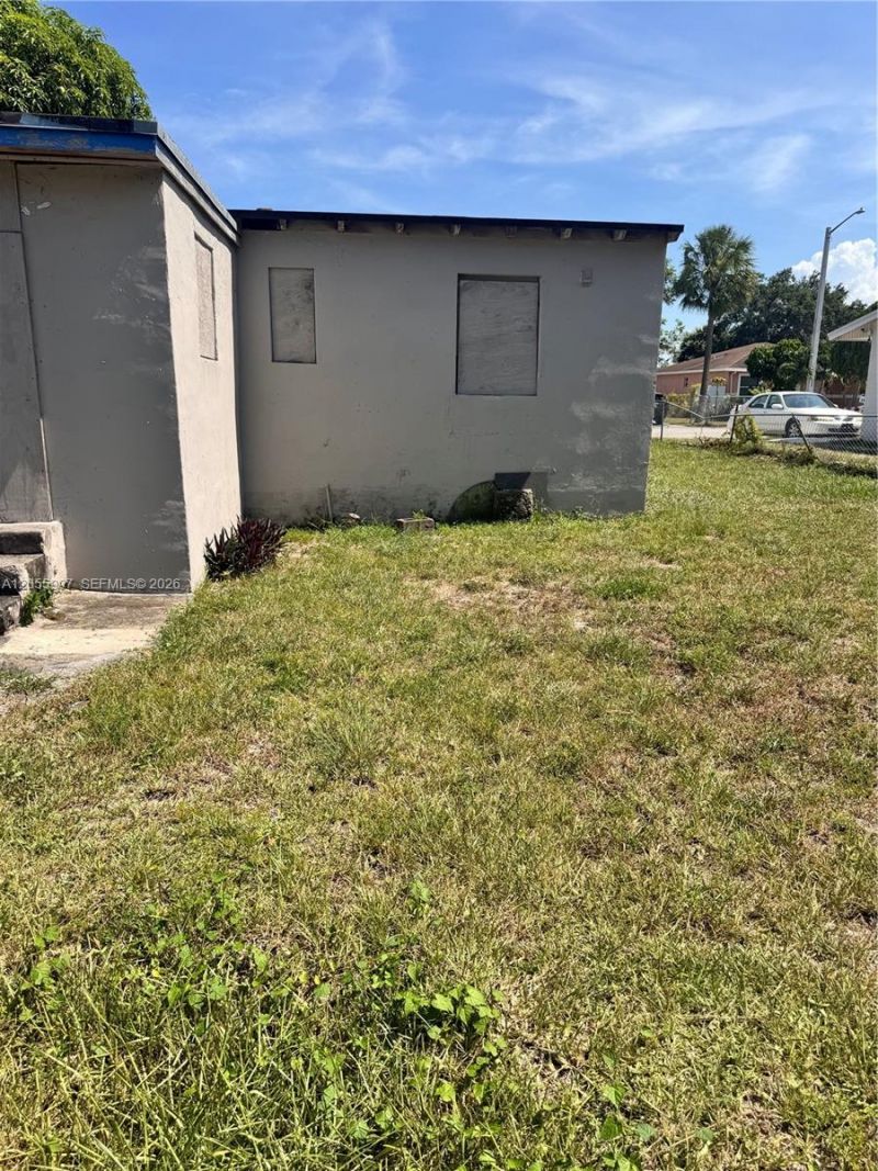 2845 NW 8th St, Fort Lauderdale, FL 33311 Photo