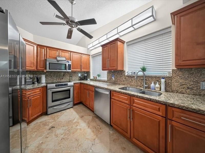 8514 SW 209th Ln, Cutler Bay, FL 33189 Photo