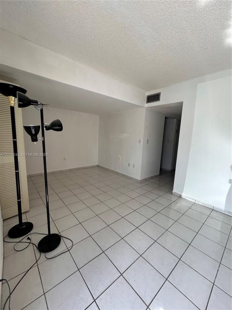 300 NW 42nd Ave, Unit 109, Miami, FL 33126 Photo