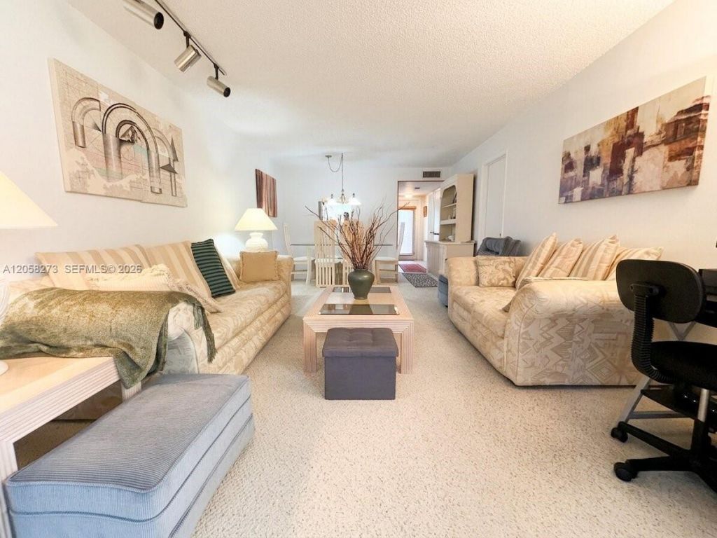 9801 Sunrise Lakes Blvd, Unit 203, Sunrise, FL 33322 Photo
