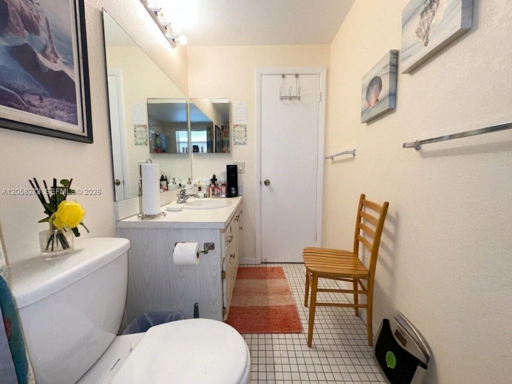 9801 Sunrise Lakes Blvd, Unit 203, Sunrise, FL 33322 Photo