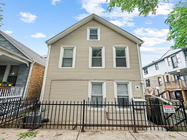2040 W Charleston Street , Chicago, IL 60647