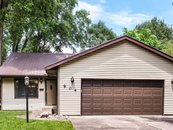 904 E California Avenue , Urbana, IL 61801
