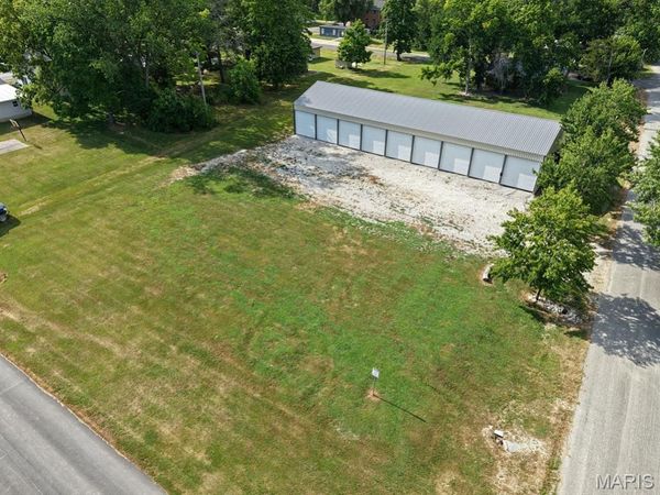 544 N Walnut Street , Kahoka, MO 63445