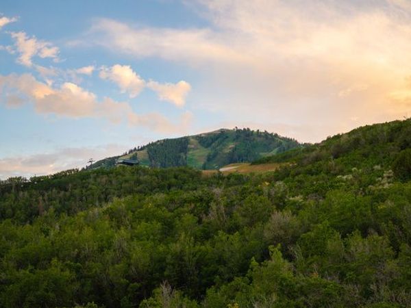 10102 N DROMMEN CT , Unit R-02, Park City, UT 84060
