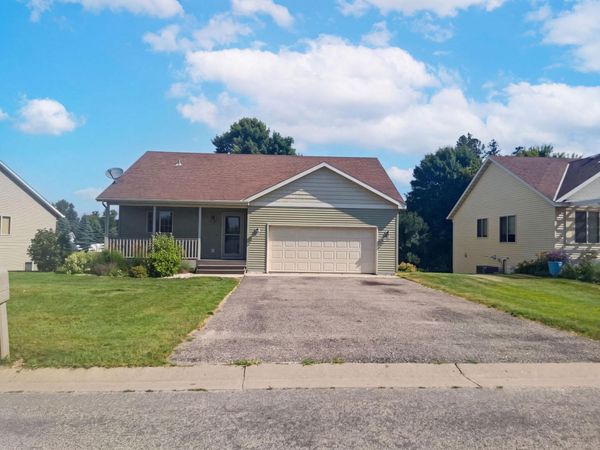 364 Homestead Street , Detroit Lakes, MN 56501