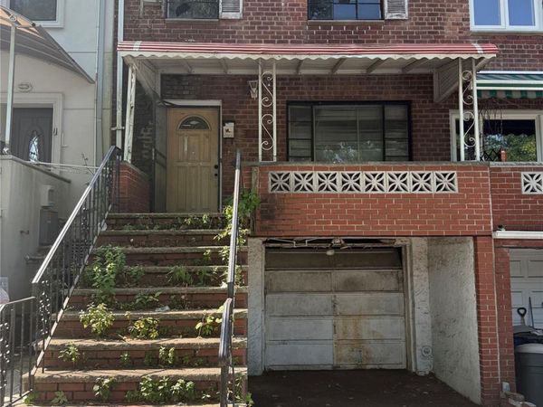 14410 Gravett Road , Flushing, NY 11367