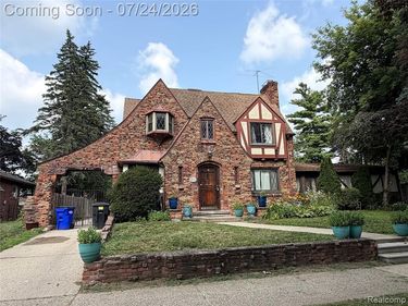8215 Bramell, Detroit, Mi 48239