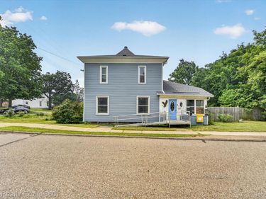 121 Livingston Street, Howell, Mi 48843