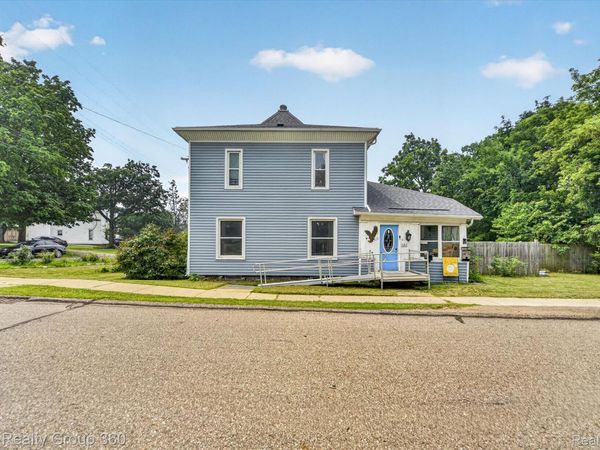 121 Livingston Street, Howell, Mi 48843