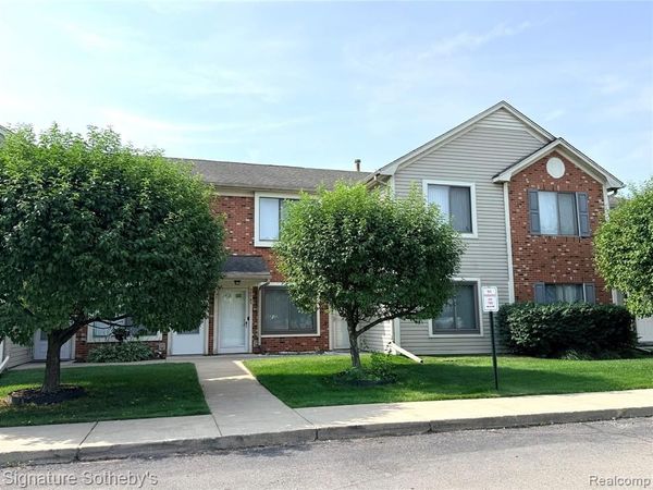 30783 Hidden Pines Lane, Roseville, MI 48066