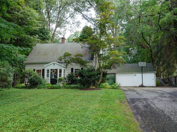 157 Ayrault Road , Fairport, NY 14450