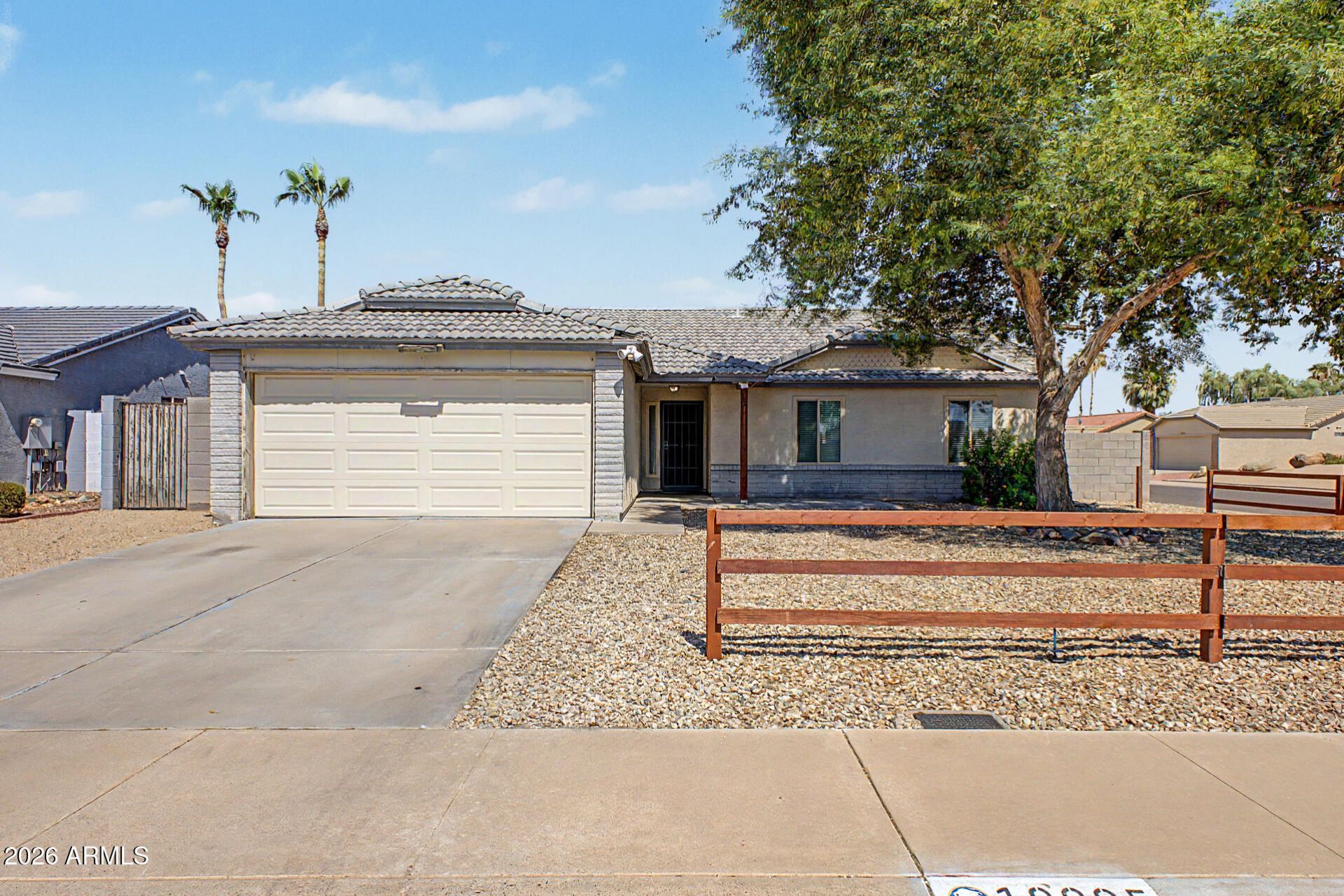 10005 N 64th Avenue, Glendale, AZ 85302 Main Photo