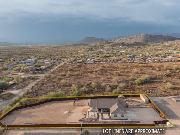 39722 N NEW RIVER Road, Phoenix, AZ 85086