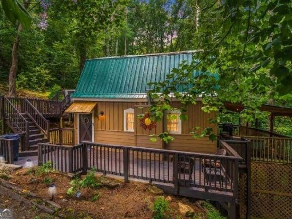 49 Balsa Court, Ellijay, GA 30540