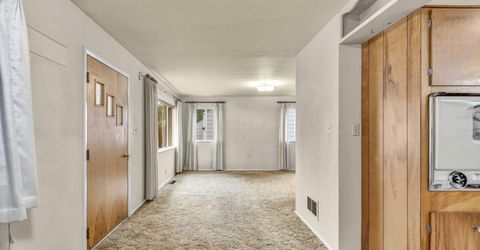 221 S Iris Street, Carson City, NV 89703 Photo