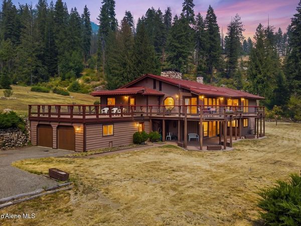 887 Blue Lake Rd , Priest River, ID 83856