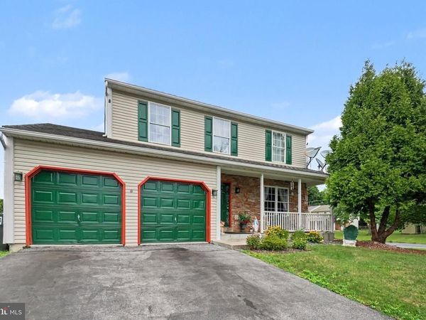 100 W WELSH DRIVE, DOUGLASSVILLE, PA 19518