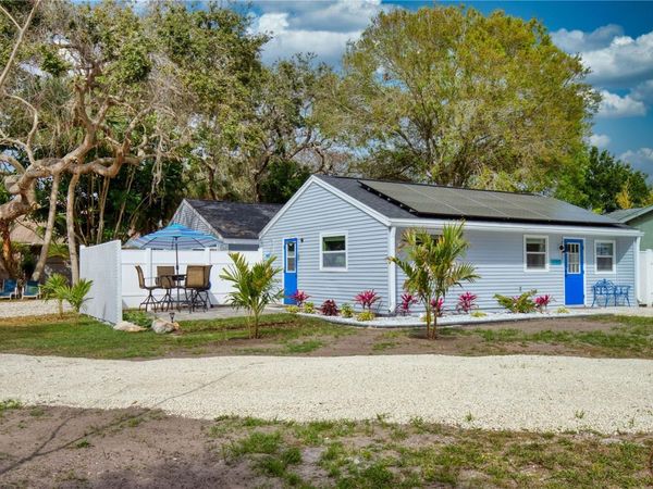 5042 LINDA STREET , Unit A, VENICE, FL 34293