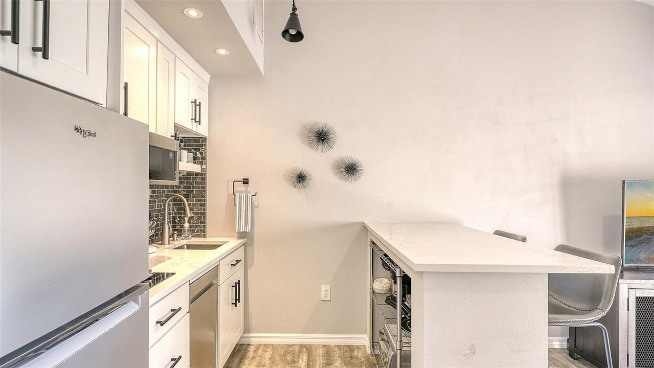 3127 Longmeadow, Unit 2, Sarasota, FL 34235 Photo