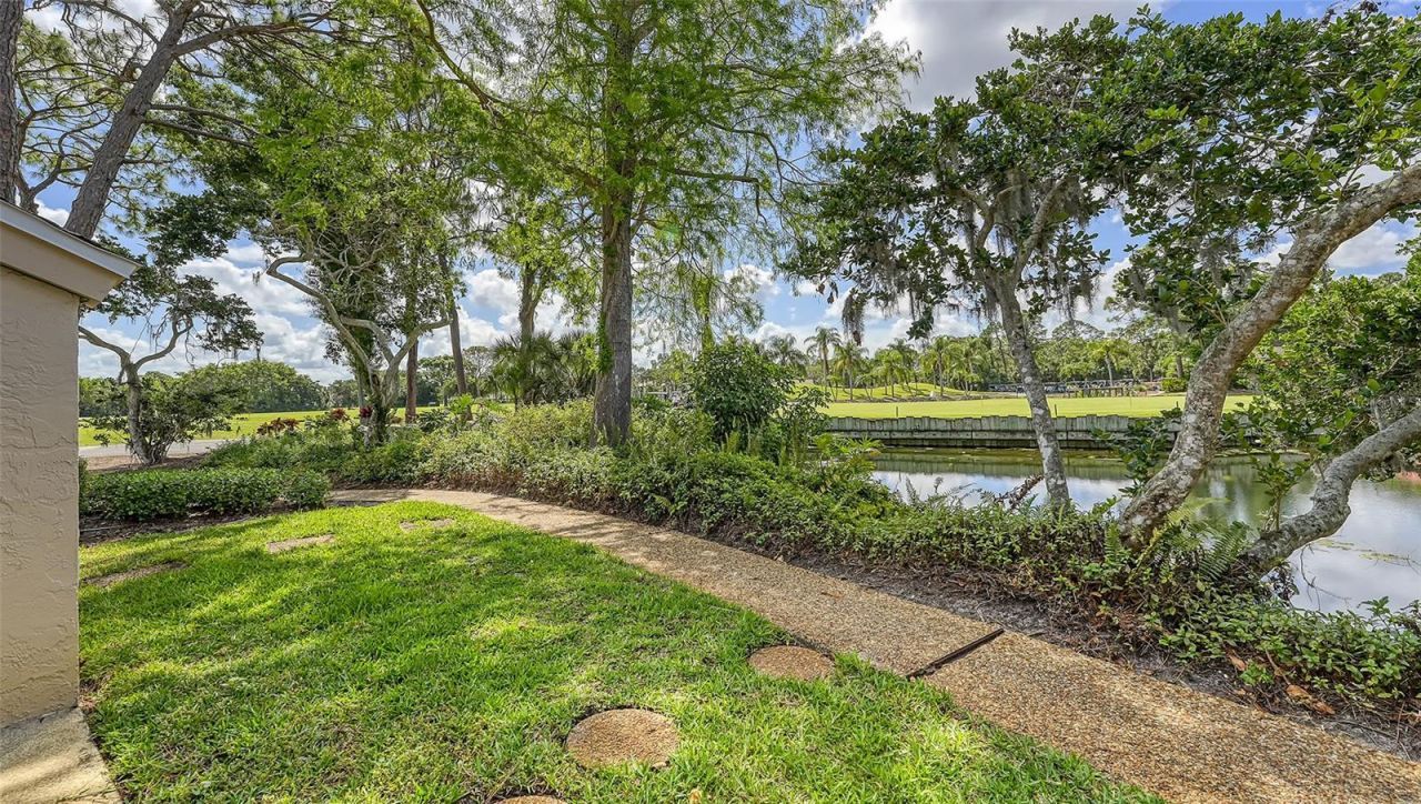 3127 Longmeadow, Unit 2, Sarasota, FL 34235 Photo