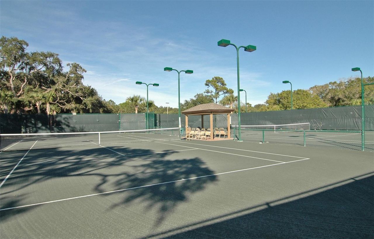 3127 Longmeadow, Unit 2, Sarasota, FL 34235 Photo