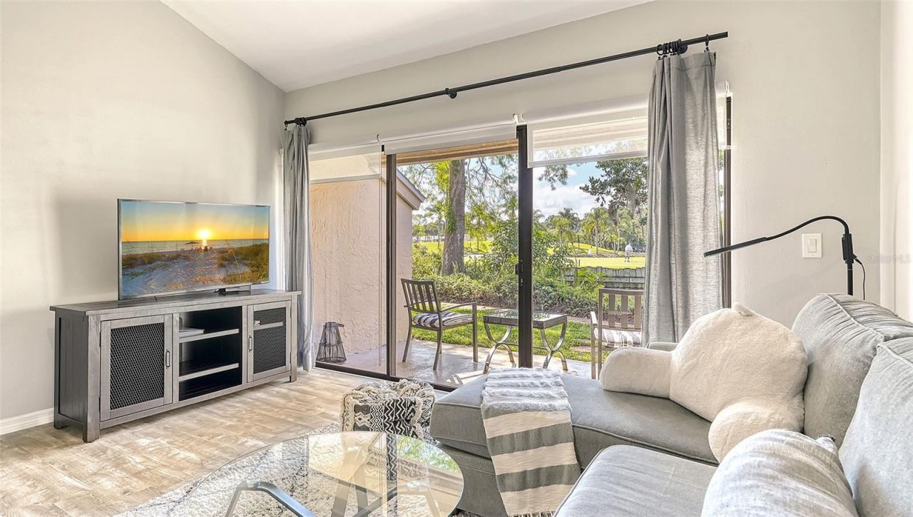 3127 Longmeadow, Unit 2, Sarasota, FL 34235 Photo