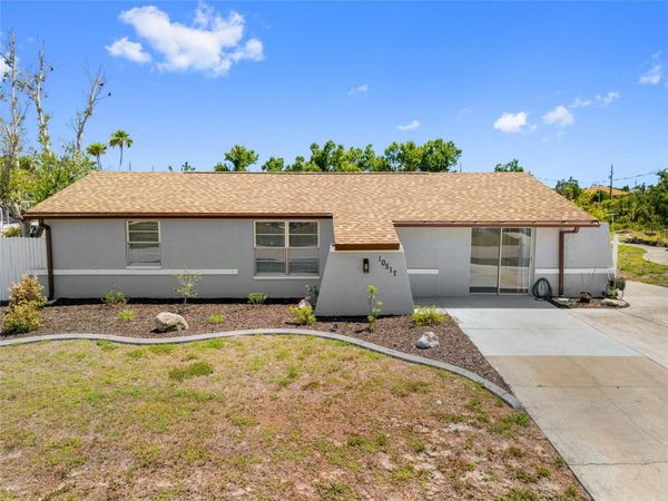 10517 GREENWAY AVENUE , ENGLEWOOD, FL 34224