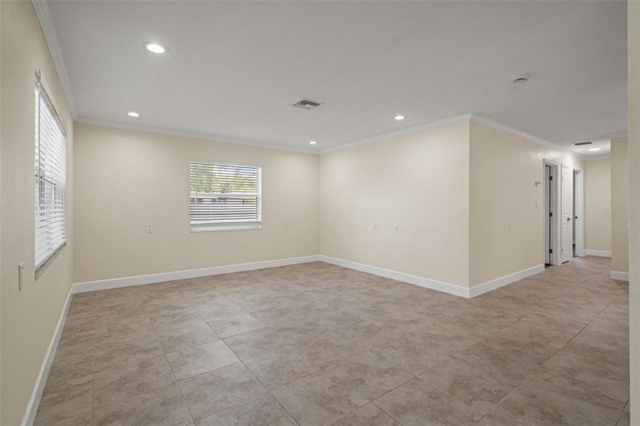 4247 Helena Street Ne, Saint Petersburg, FL 33703 Photo