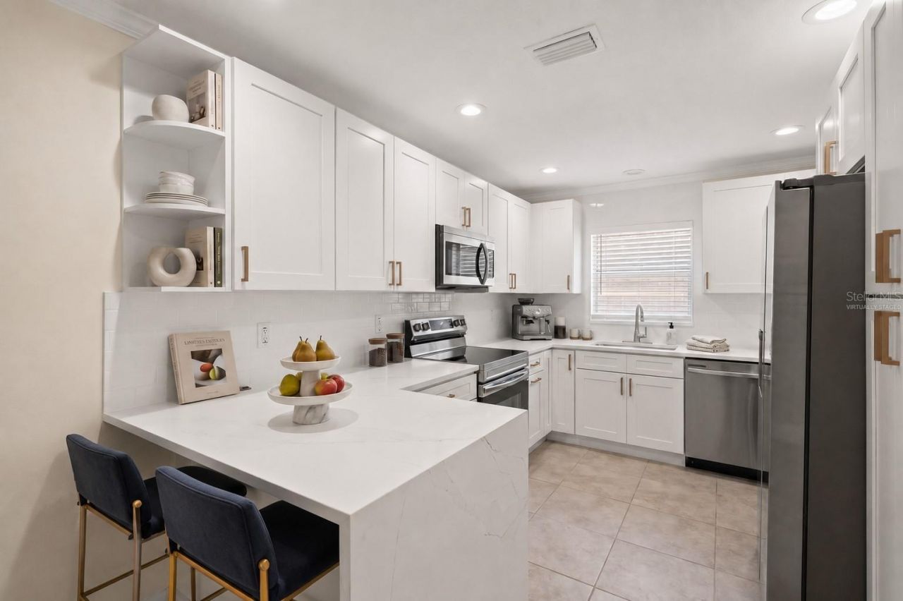 4247 Helena Street Ne, Saint Petersburg, FL 33703 Photo