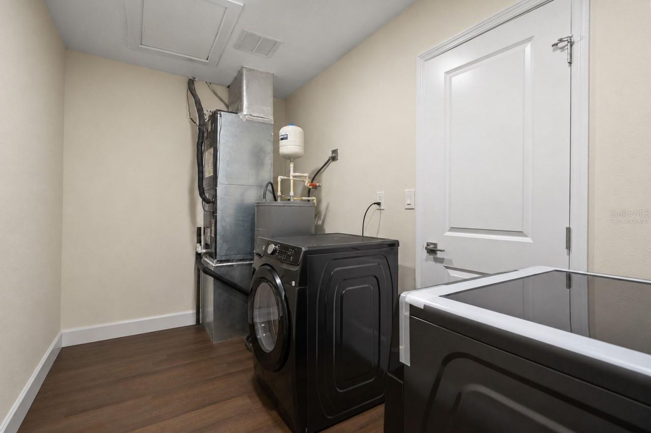 4247 Helena Street Ne, Saint Petersburg, FL 33703 Photo