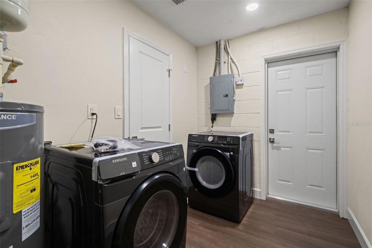 4247 Helena Street Ne, Saint Petersburg, FL 33703 Photo