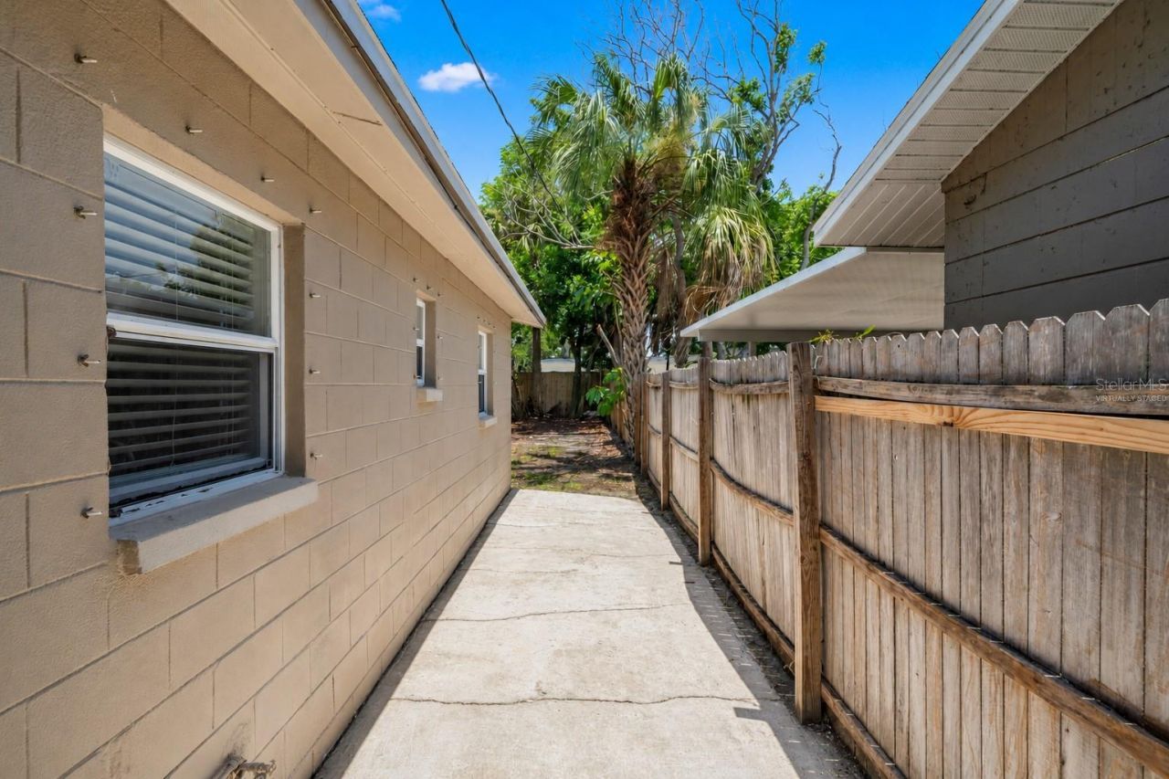 4247 Helena Street Ne, Saint Petersburg, FL 33703 Photo