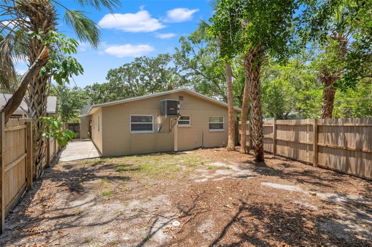 4247 Helena Street Ne, Saint Petersburg, FL 33703 Photo