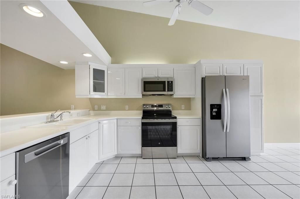 2055 Cascades Dr , Unit 6, Naples, FL 34112 Photo